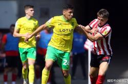 开云体育-包含利物浦客场小胜桑德兰，英超冠军路上屡创佳绩的词条