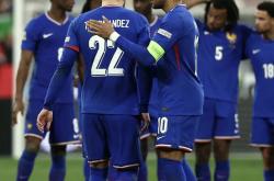 开云体育官方网站-欧预赛首轮爆冷，强队遭遇挑战的简单介绍