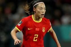 开云体育官网-芳华绽放：女足比赛中绽放光芒的简单介绍