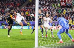 开云体育中国-关于足球世界的精彩瞬间，全球球迷沉浸其中的信息