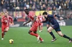 开云体育-意甲比赛再次轰动球迷，激烈角逐不停