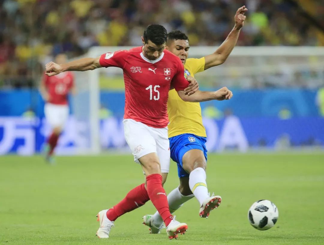 冷门频现，弱队诠释惊喜反攻的简单介绍