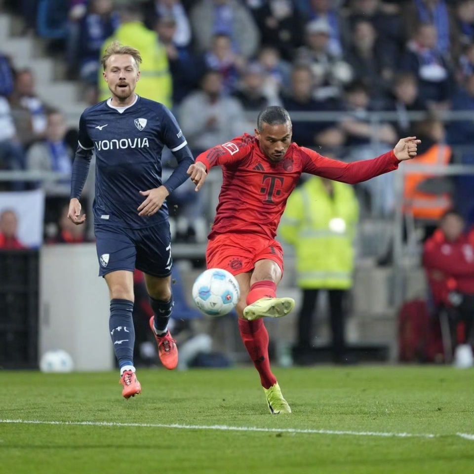 巴萨横扫尤文，萨内高光表现